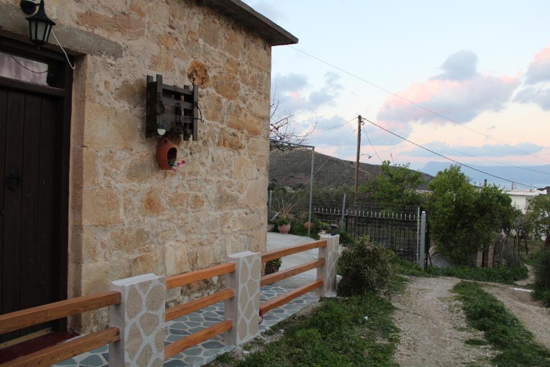 Azoyirás Traditional House Maria מראה חיצוני תמונה